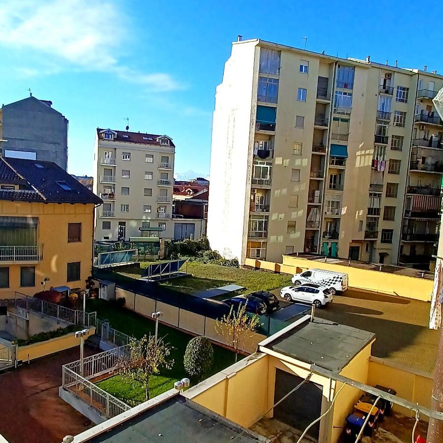 Intero Appartamento Luminoso E Accogliente ! Turin Bagian luar foto